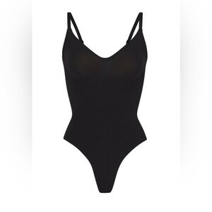 SKIMS NWOT Seamless Sculpt Thong Bodysuit, Color: Onyx, Size: S & M